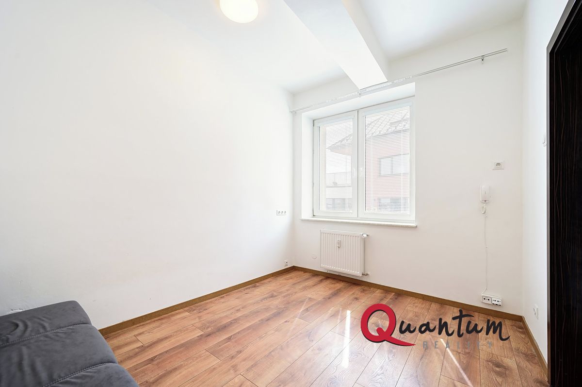 Prodej bytu 1+kk 19 m² – fotografie 4