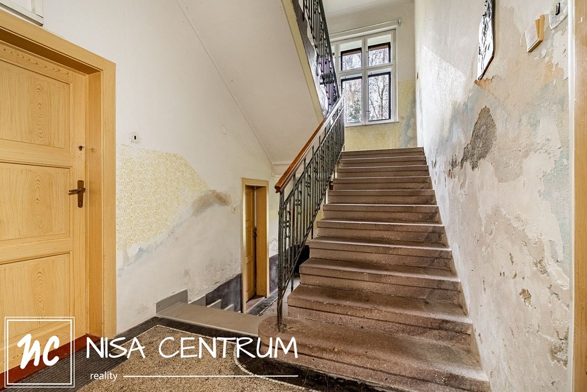 Prodej rodinného domu 220 m², pozemek 633 m² – fotografie 4