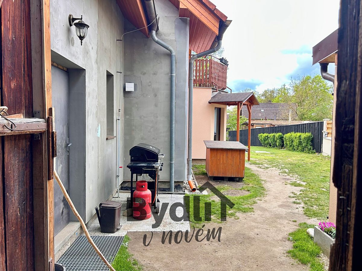 Prodej rodinného domu 212 m², pozemek 650 m² – fotografie 5