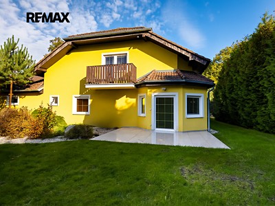 Prodej  rodinného domu 220 m², pozemek 2 087 m²