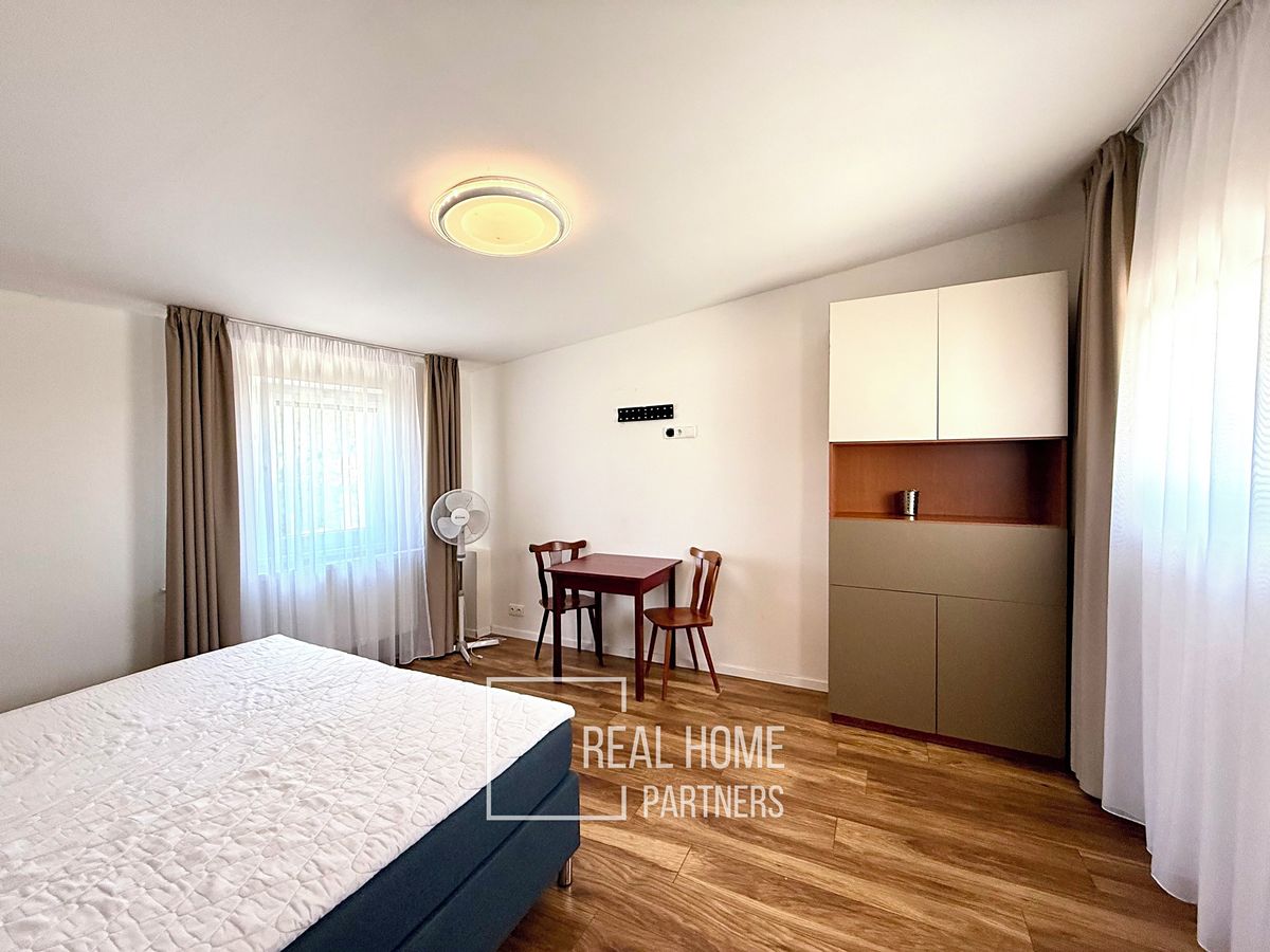 Prodej rodinného domu 359 m², pozemek 708 m² – fotografie 5