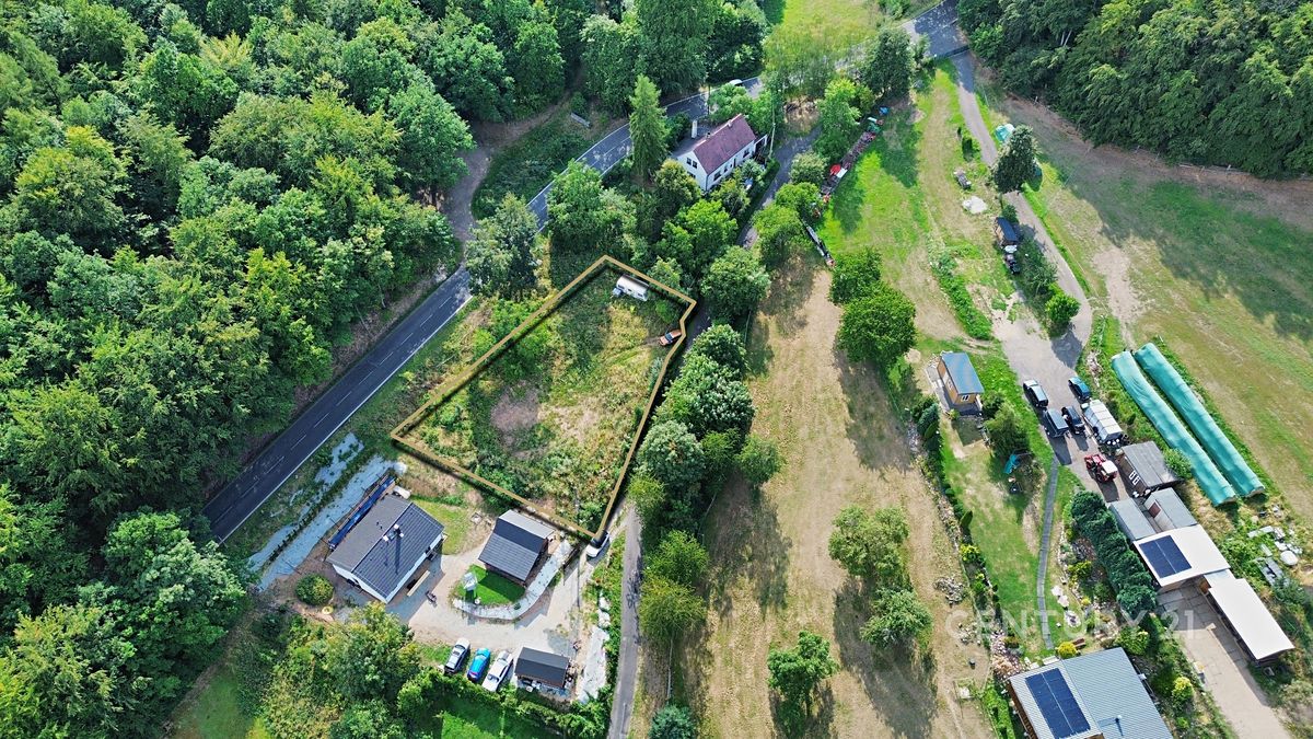 Prodej stavebního pozemku 1259 m² – fotografie 3