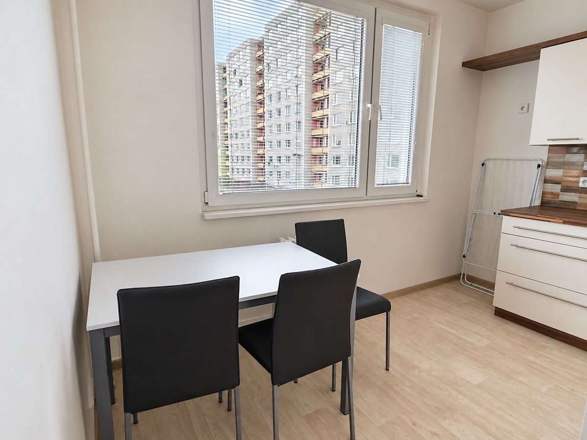 Pronájem bytu 1+1 35 m² – fotografie 2