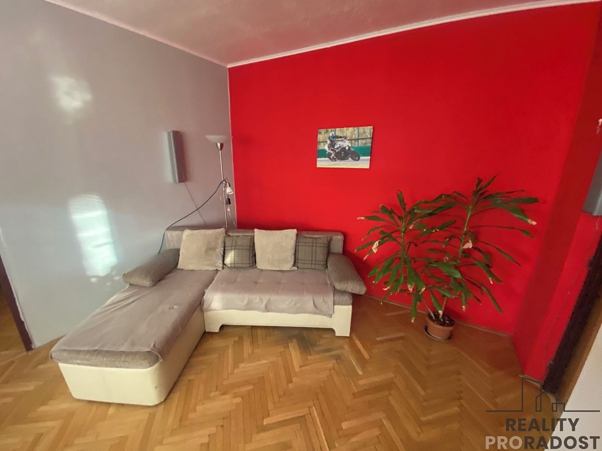 Pronájem bytu 2+1 52 m² – fotografie 4