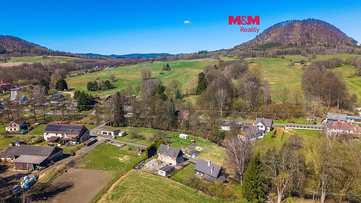 Prodej stavebního pozemku 1179 m²