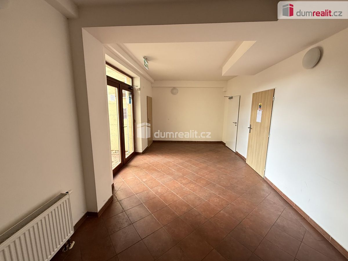 Pronájem bytu 1+kk 25 m² – fotografie 2