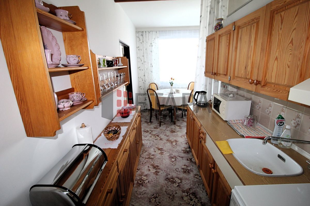 Pronájem bytu 2+1 65 m² – fotografie 4