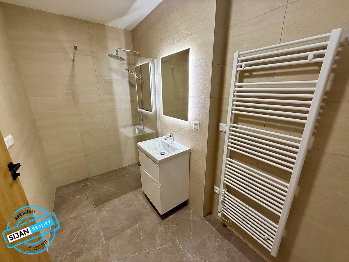 Pronájem bytu 3+kk 56 m² – fotografie 2