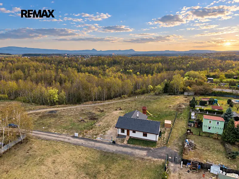 Prodej stavebního pozemku 838 m², Košťany – náhled fotky 3