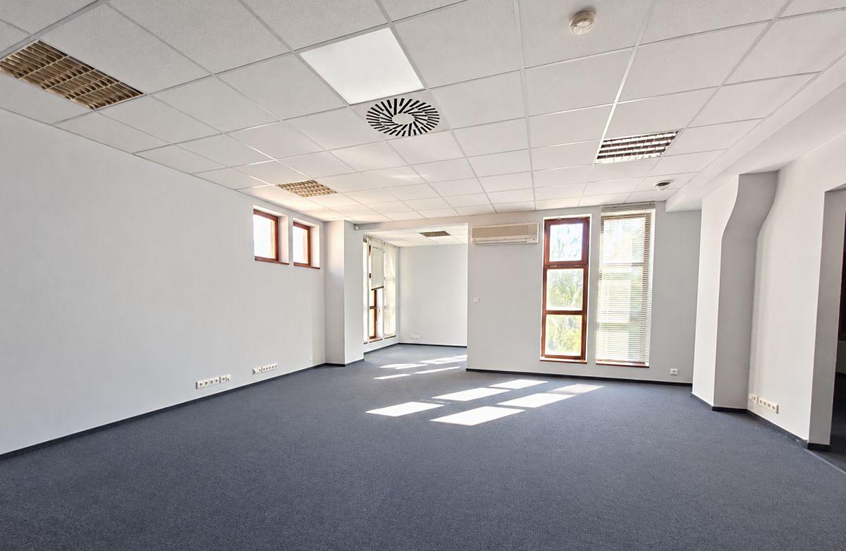 Pronájem kanceláře 165 m² – fotografie 3