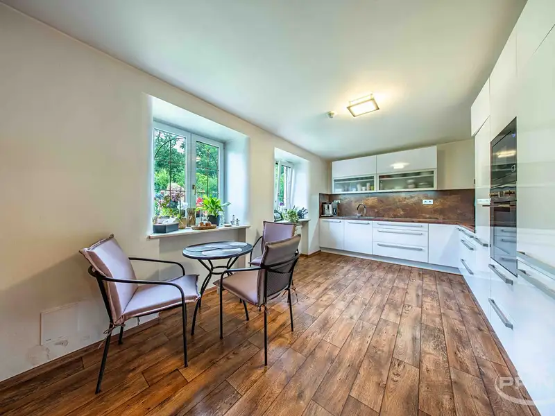 Prodej rodinného domu 220 m², pozemek 3222 m², Bavorov – náhled fotky 2