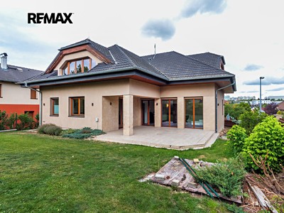 Prodej  rodinného domu 300 m², pozemek 652 m²