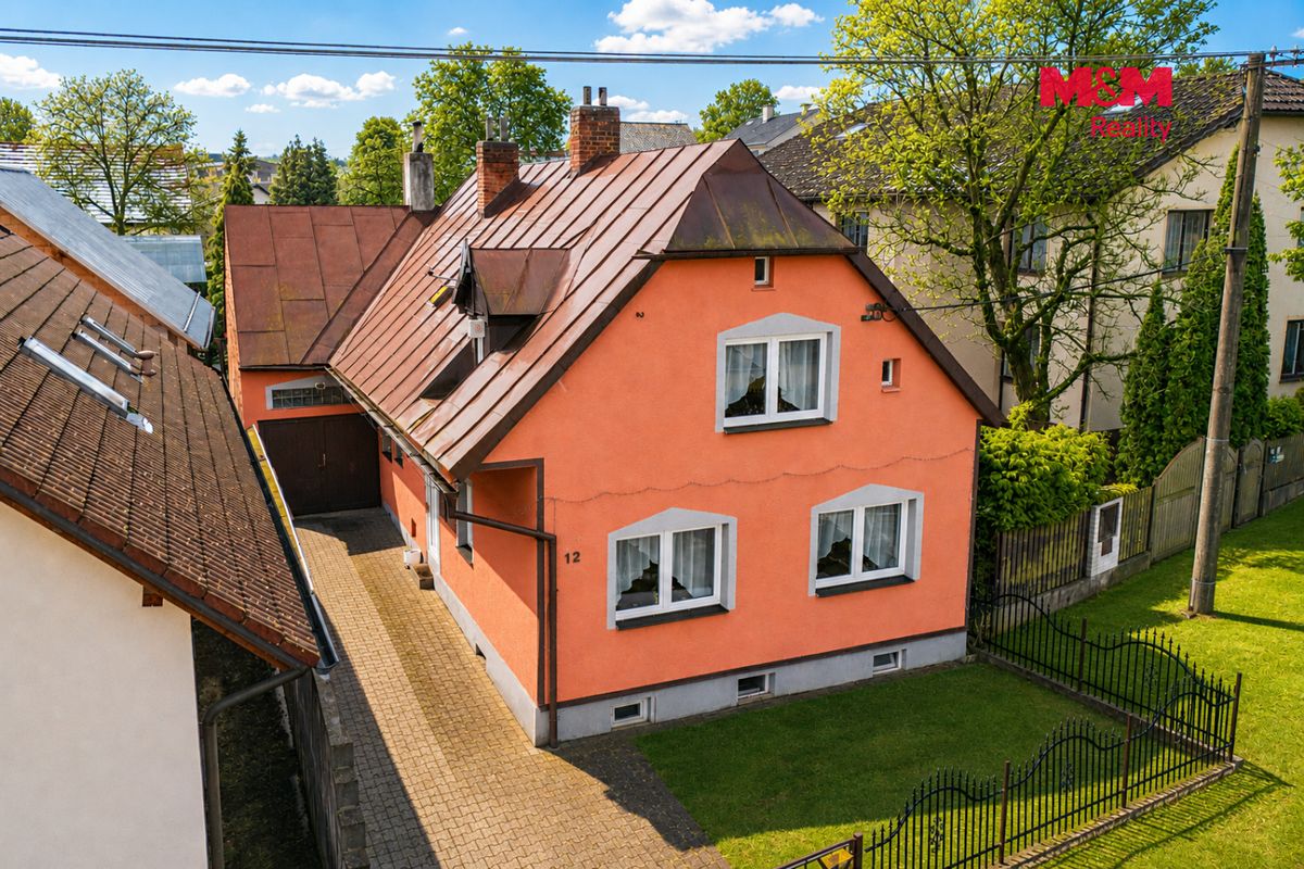 Prodej rodinného domu 142 m², pozemek 269 m² – fotografie 3