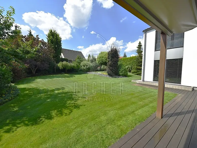 Prodej rodinného domu 300 m², pozemek 1000 m², Mladá Boleslav – náhled fotky 2