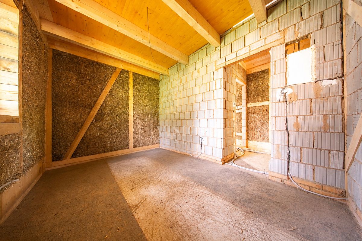 Prodej rodinného domu 121 m², pozemek 1200 m² – fotografie 5