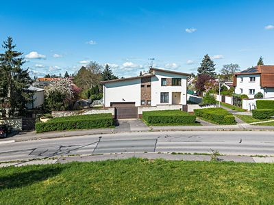 Prodej rodinného domu 500 m², pozemek 958 m²