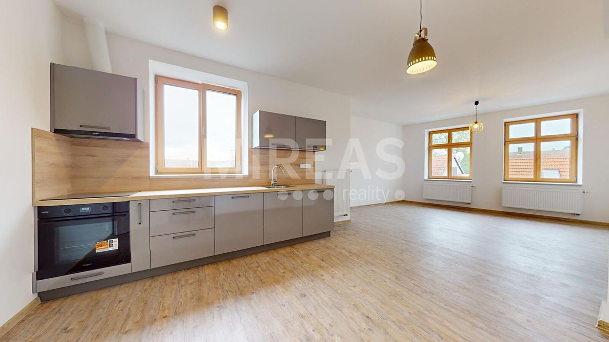 Pronájem bytu 2+kk 58 m²