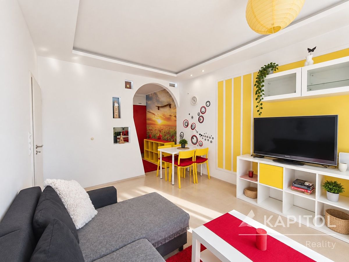 Pronájem bytu 2+kk 50 m² – fotografie 2