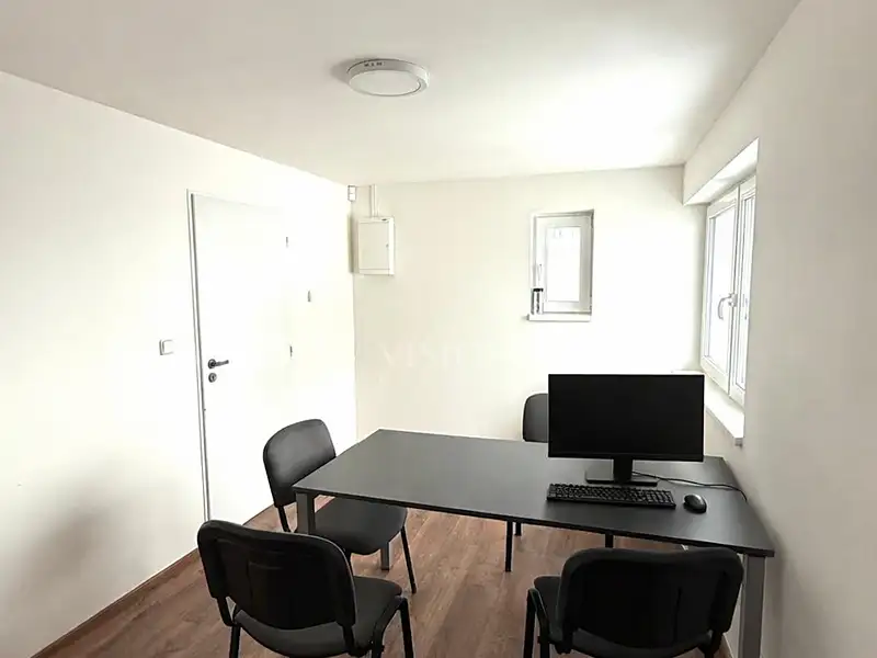 Pronájem kanceláře 337 m², Poříčany – náhled fotky 2