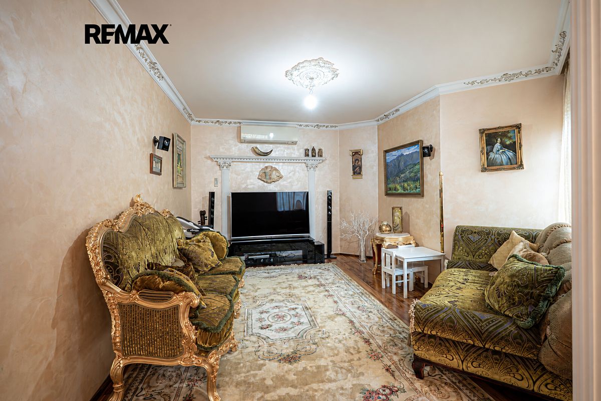 Prodej vily 615 m², pozemek 690 m² – fotografie 5