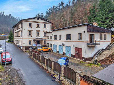 Prodej výrobní haly, prostoru 2098 m²