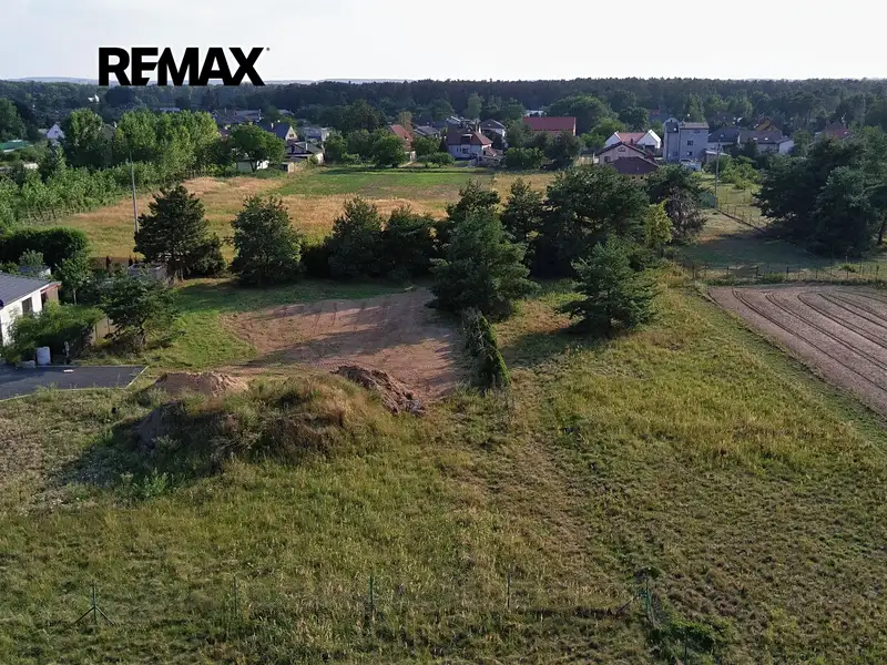 Prodej stavebního pozemku 1087 m², Tišice – náhled fotky 3