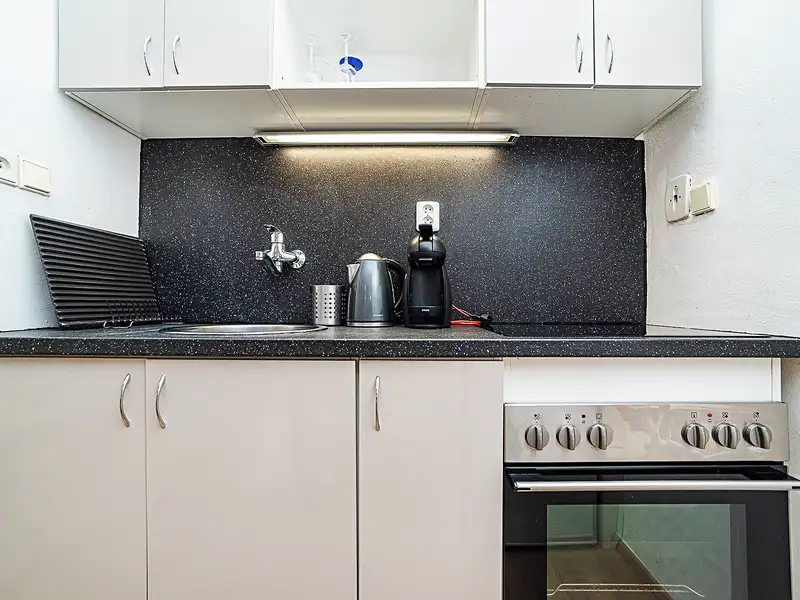 Pronájem bytu 1+kk 32 m², Praha – náhled fotky 3