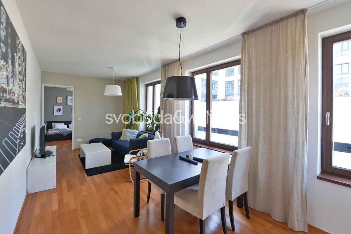Pronájem bytu 2+kk 55 m² – fotografie 2