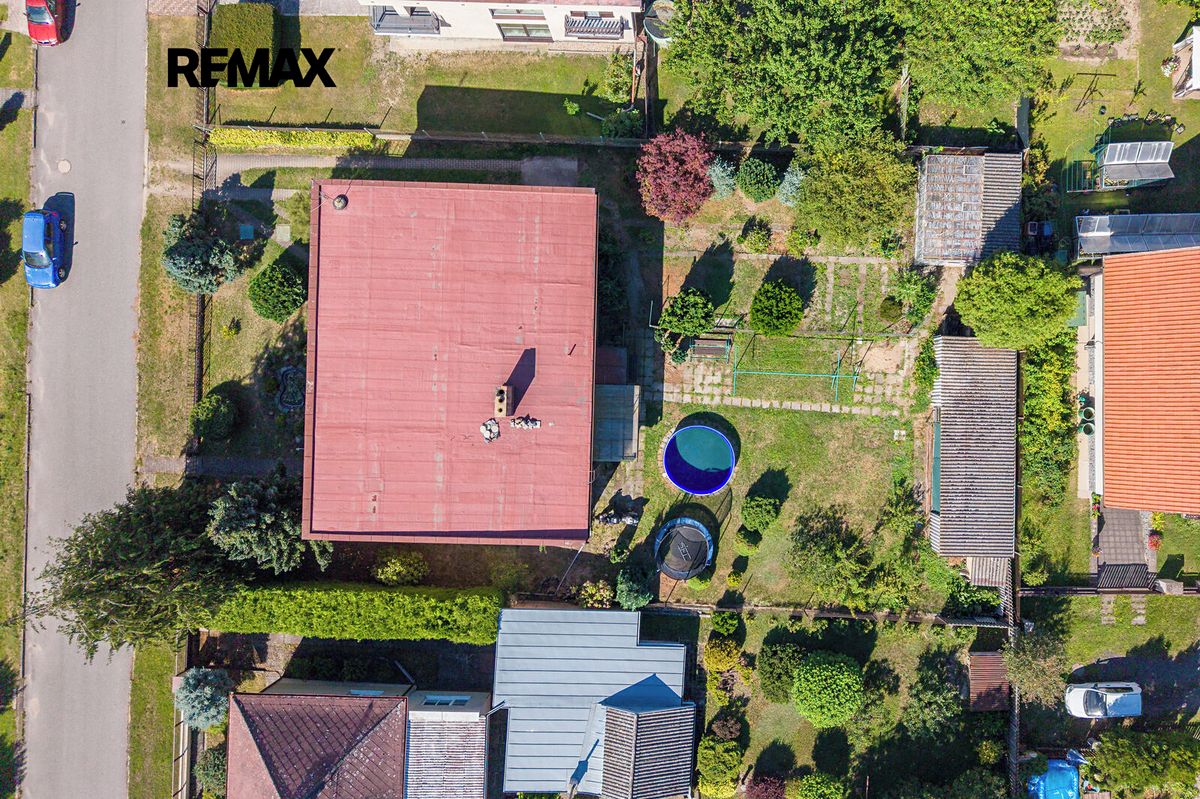 Prodej rodinného domu 234 m², pozemek 999 m² – fotografie 4