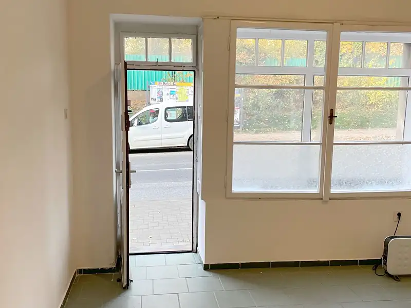 Pronájem obchodního prostoru 20 m², Jičín – náhled fotky 2