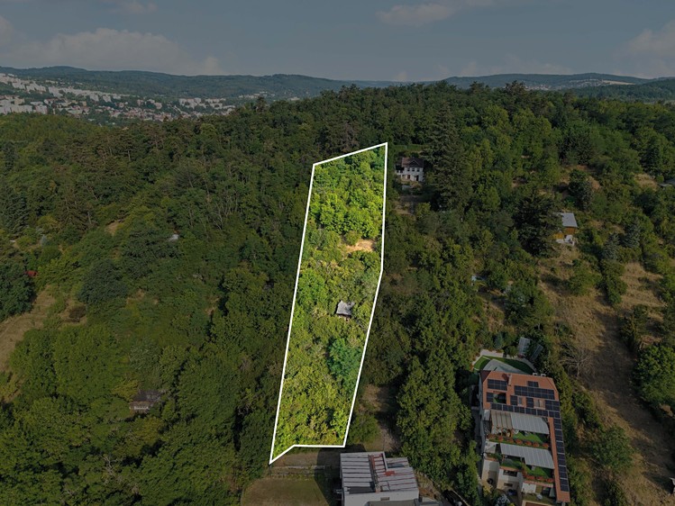 Prodej pozemku, 2 516 m² (1 z 15)