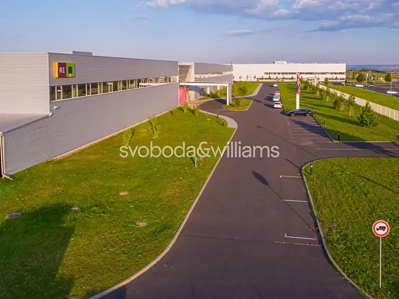 Pronájem skladového prostoru 4246 m², Bitozeves – náhled fotky 2