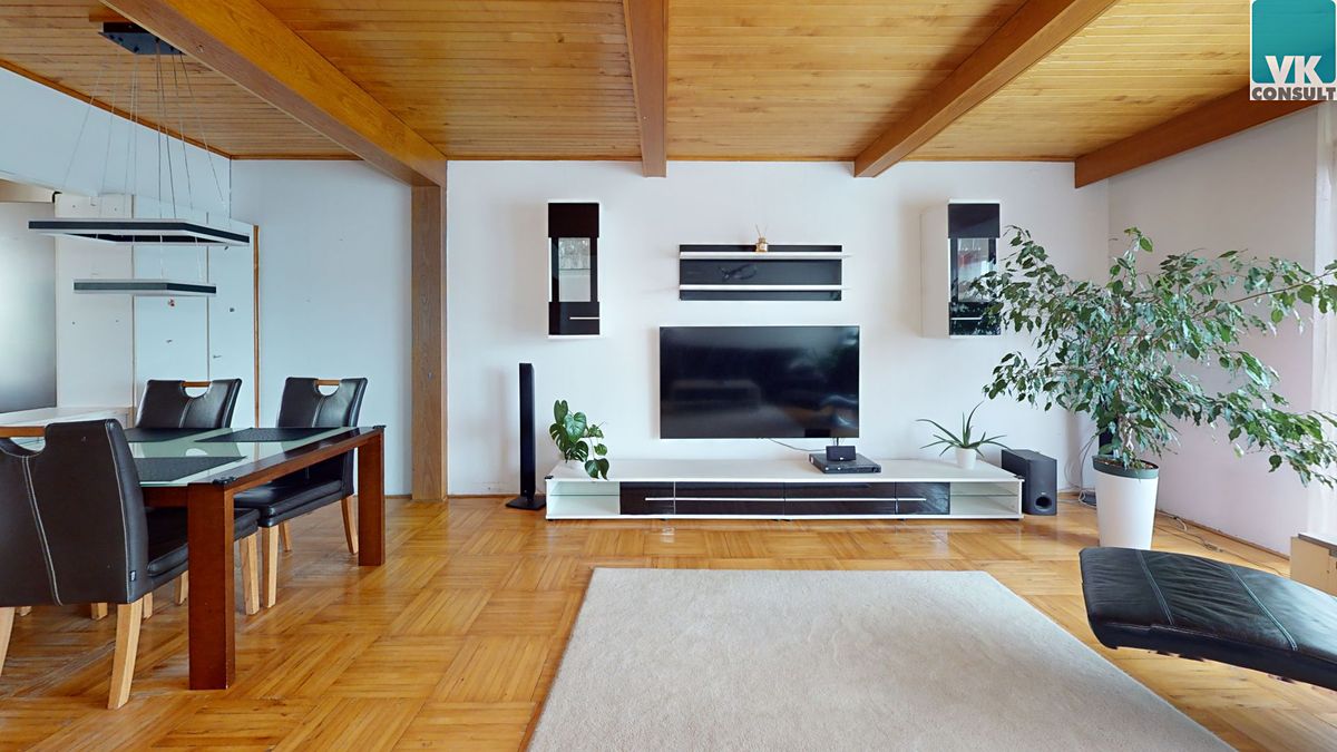 Prodej rodinného domu 213 m², pozemek 5984 m² – fotografie 5
