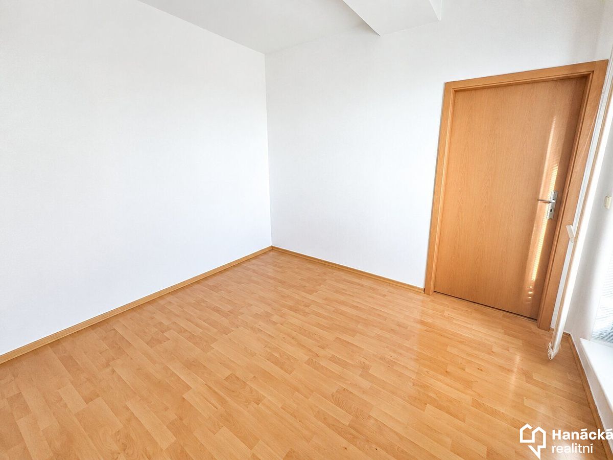 Pronájem bytu 2+kk 57 m² – fotografie 5