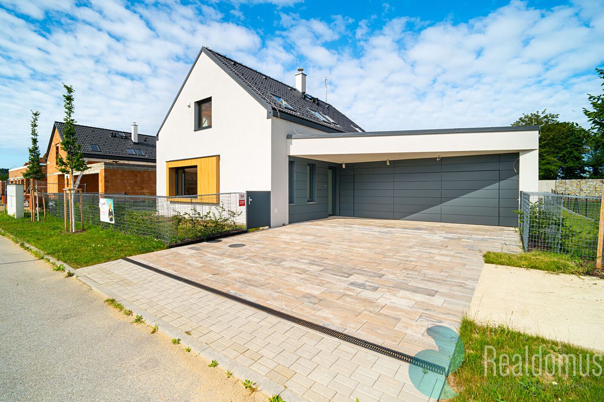 Prodej rodinného domu 138 m², pozemek 805 m²