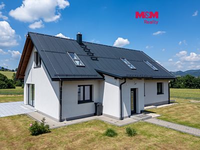 Prodej rodinného domu 160 m², pozemek 2136 m²