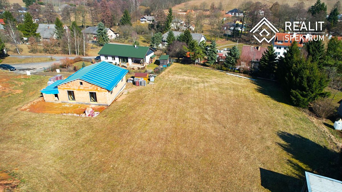 Prodej stavebního pozemku 1333 m² – fotografie 3