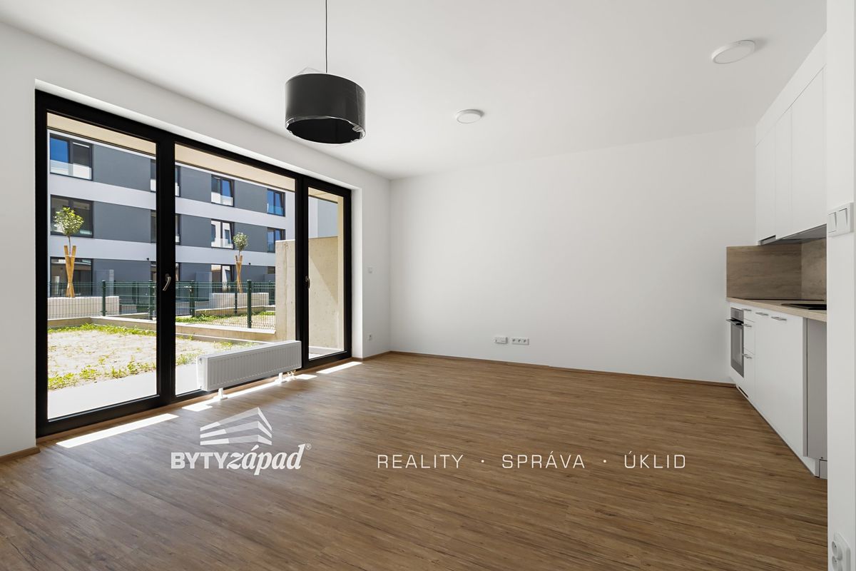 Pronájem bytu 1+kk 37 m², Plzeň – fotka 1 z 3