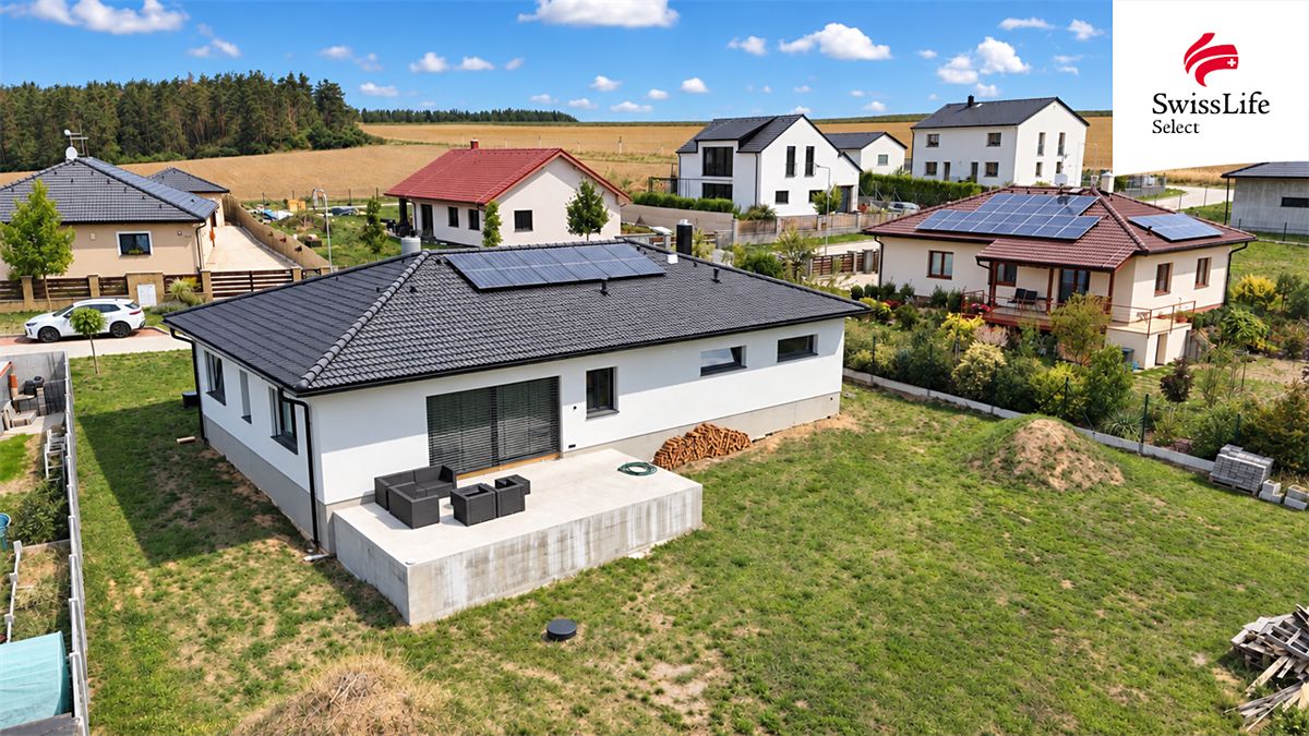 Prodej rodinného domu 153 m², pozemek 1060 m² – fotografie 2