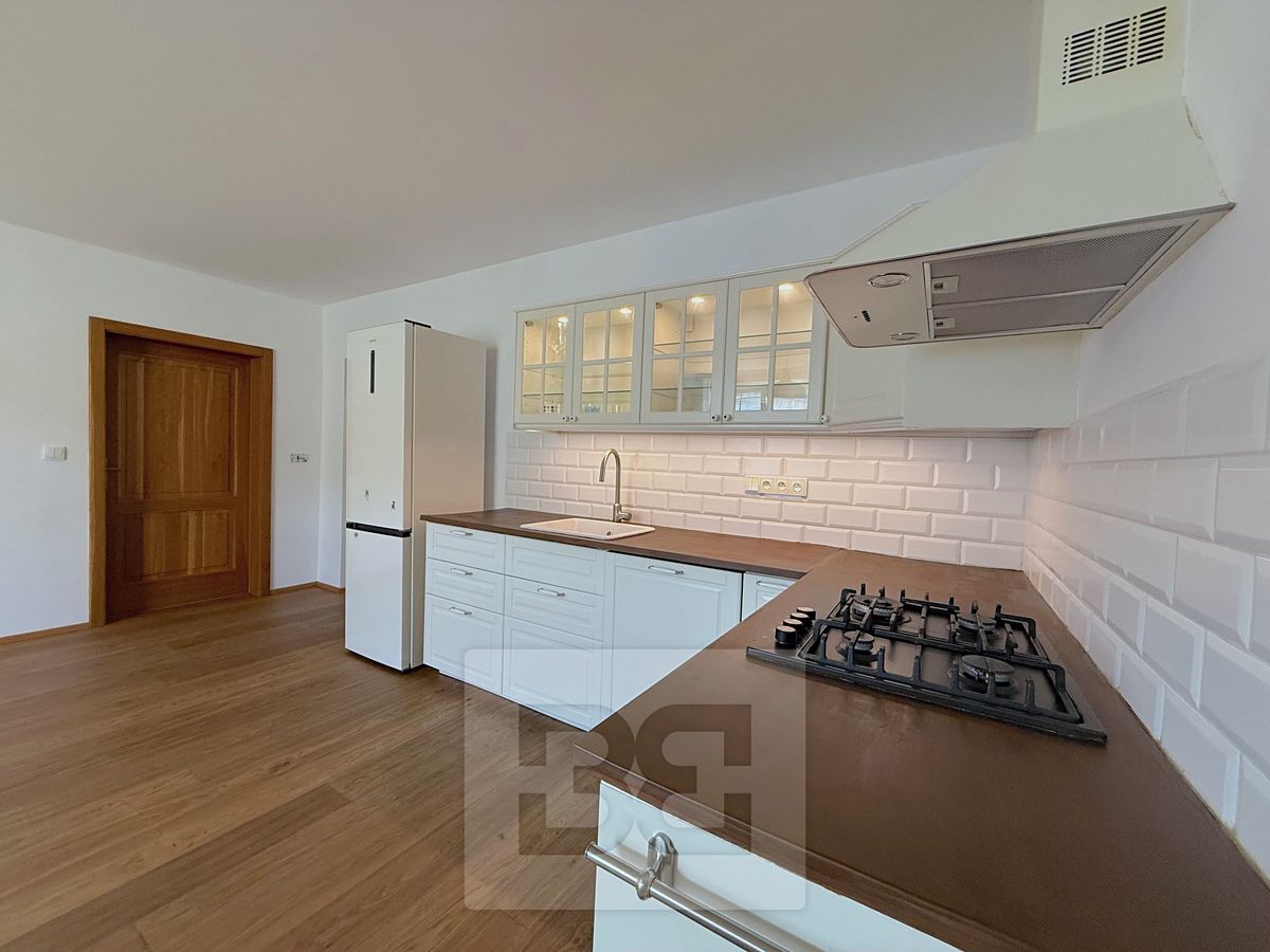 Pronájem bytu 3+kk 70 m² – fotografie 5