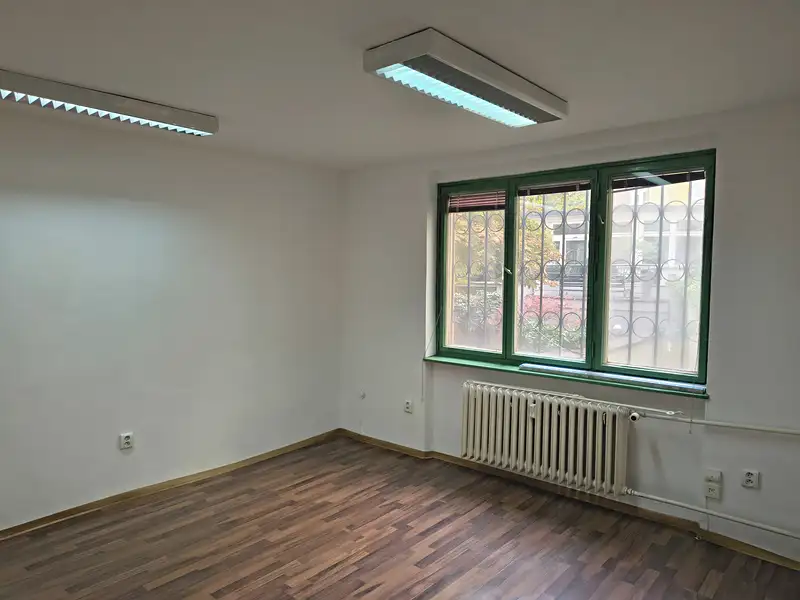 Pronájem kanceláře 27 m², Praha – náhled fotky 2