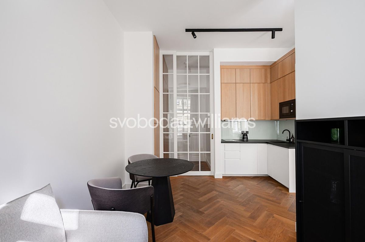 Pronájem bytu 1+kk 37 m² – fotografie 3