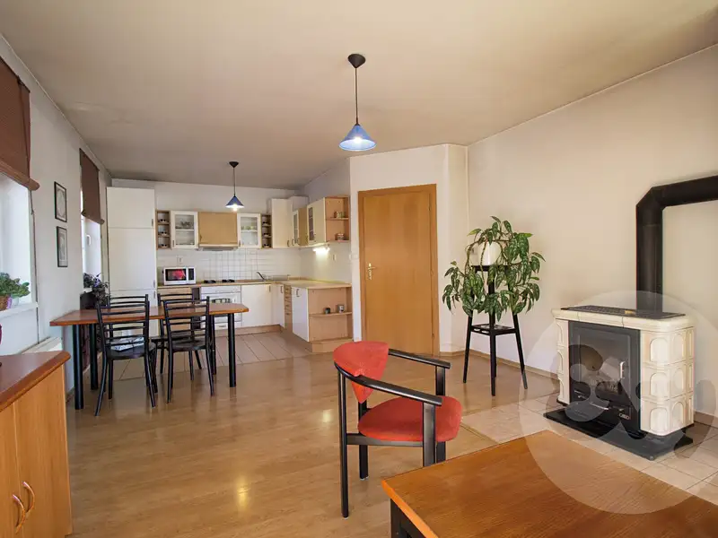 Prodej rodinného domu 100 m², pozemek 1032 m², Metylovice – náhled fotky 2