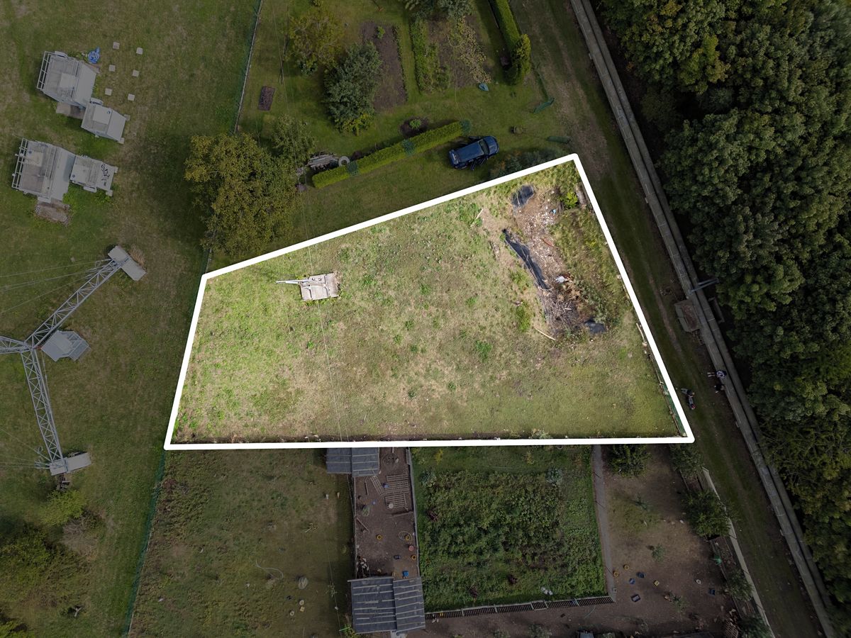 Prodej zahrady 784 m², Kadaň – fotka 1 z 3