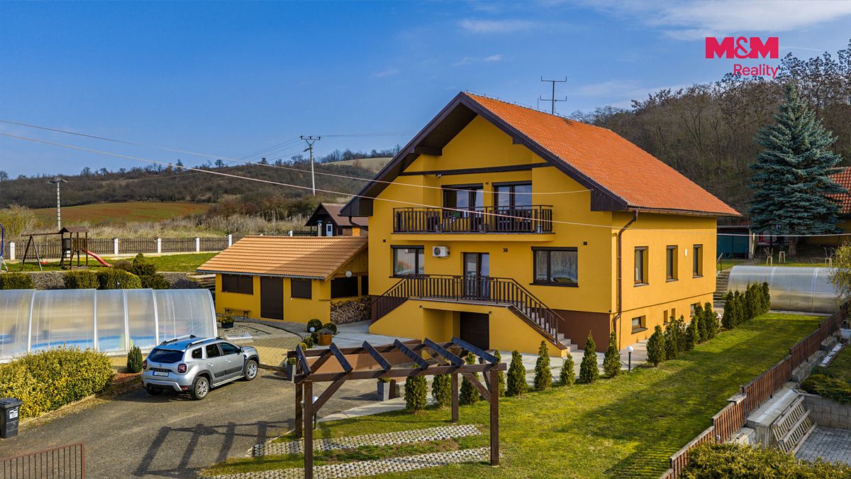 Prodej rodinného domu 280 m², pozemek 2475 m² – fotografie 5