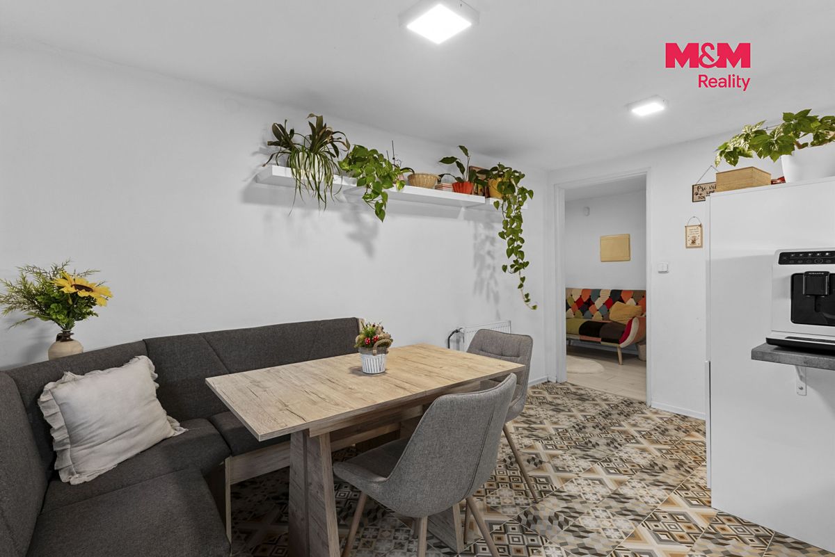 Prodej rodinného domu 99 m², pozemek 498 m² – fotografie 4
