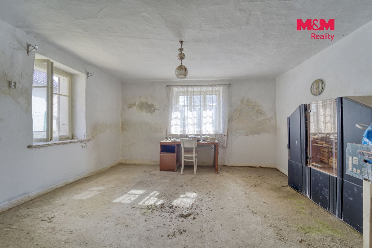 Prodej rodinného domu 102 m², pozemek 281 m² – fotografie 2