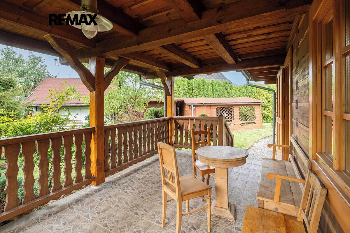 Prodej rodinného domu 140 m², pozemek 538 m² – fotografie 2