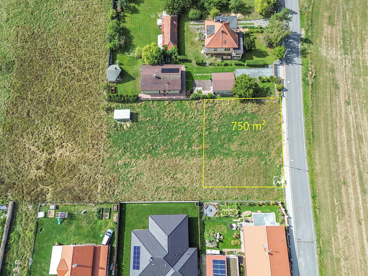 Prodej stavebního pozemku 750 m² – fotografie 4