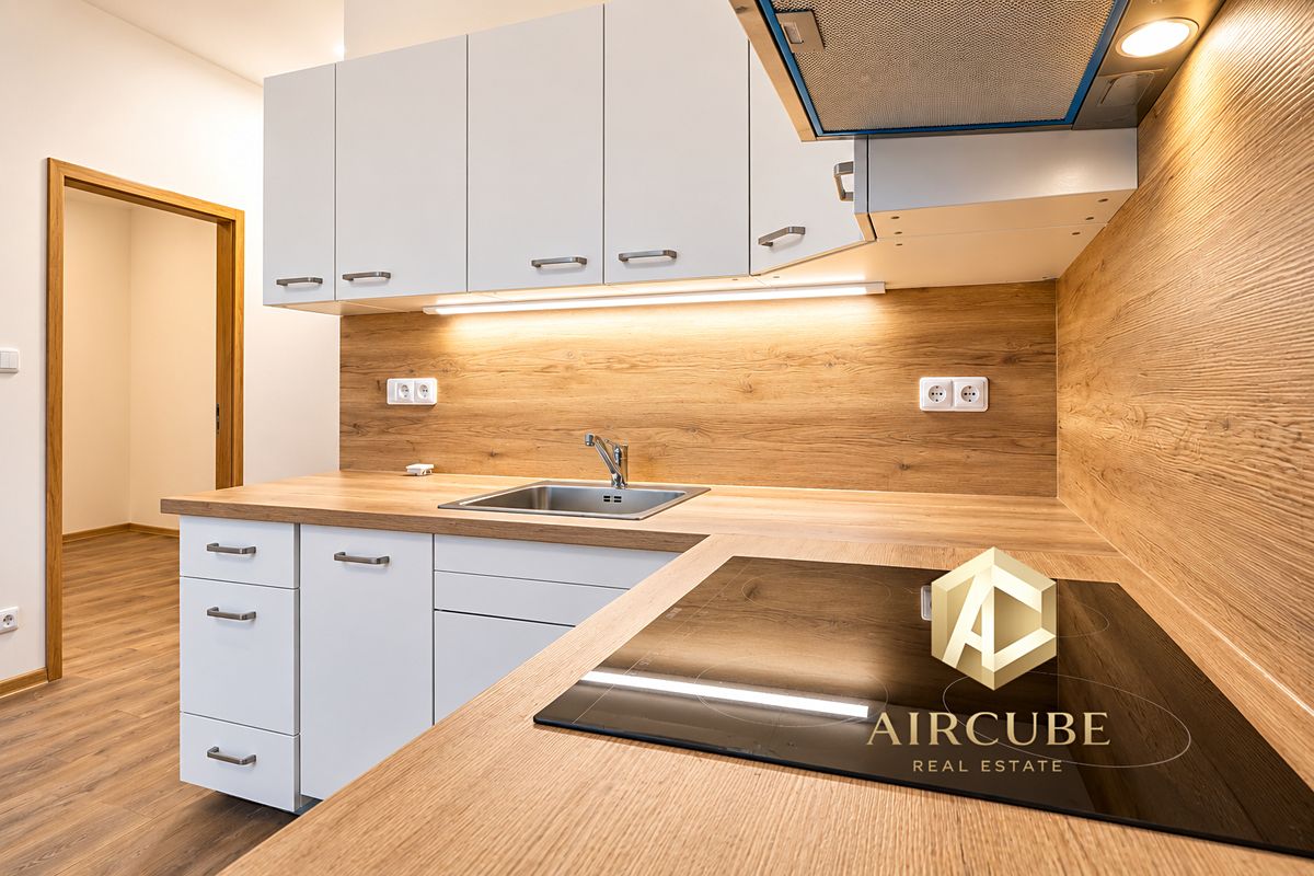 Pronájem bytu 2+kk 42 m² – fotografie 2